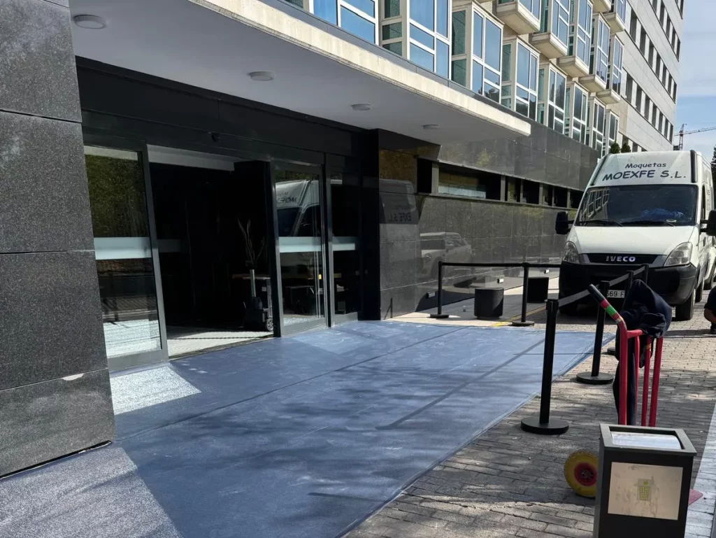 moqueta económica para eventos